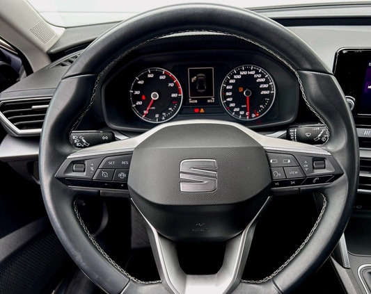 Seat Leon cena 73900 przebieg: 54221, rok produkcji 2022 z Polkowice małe 254